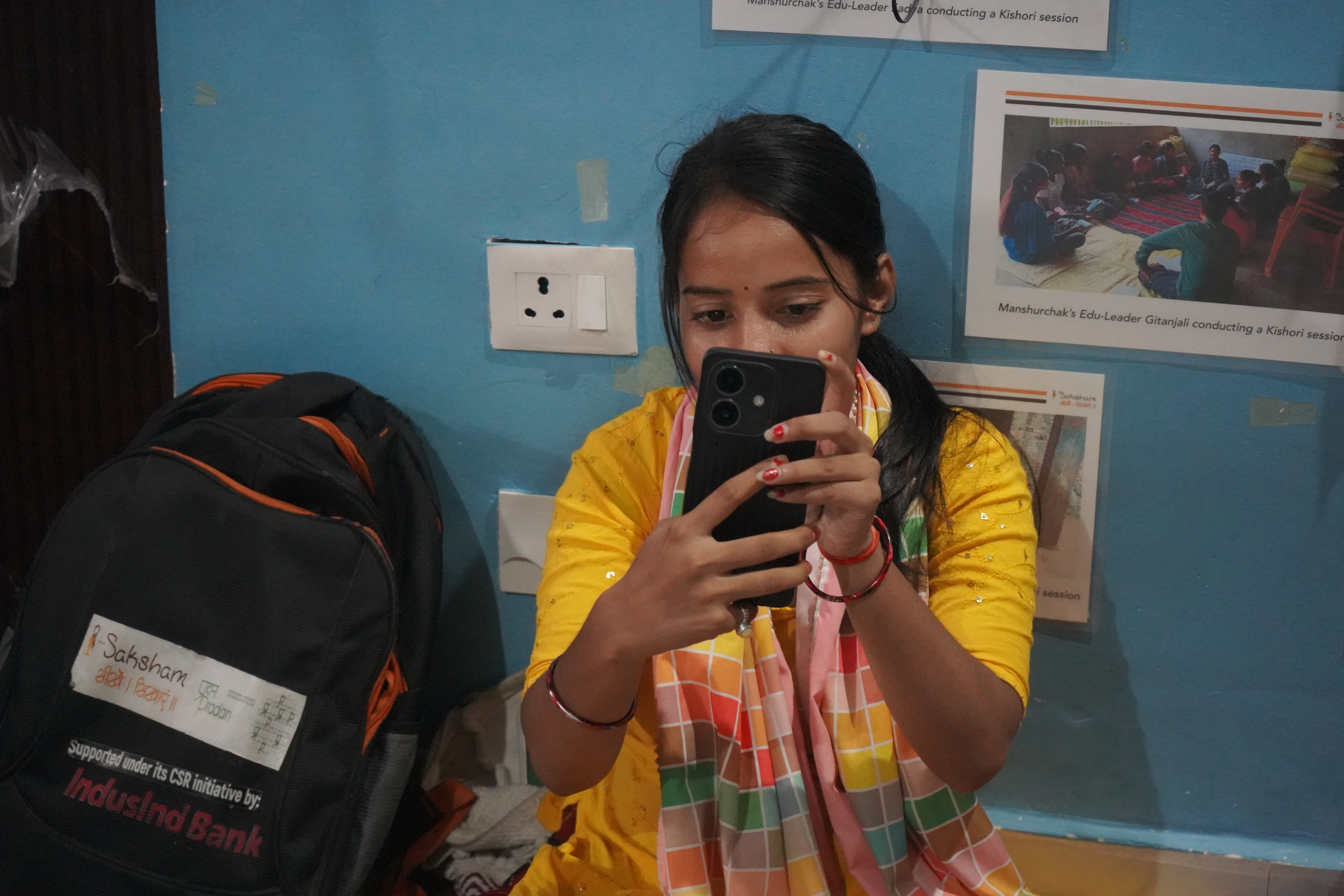 Participant photographing independently